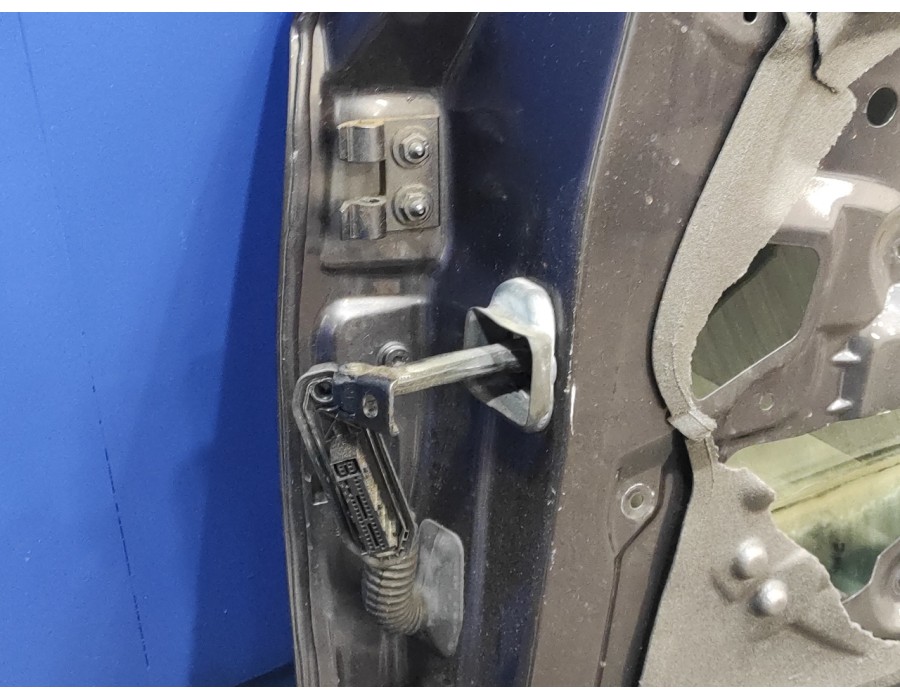 Recambio de puerta trasera derecha para bmw serie 1 berlina (e81/e87) 1.6 16v cat referencia OEM IAM   