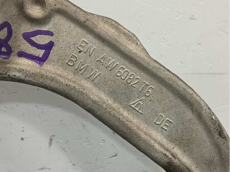 Recambio de brazo suspension superior delantero derecho para bmw serie x6m (f86) referencia OEM IAM AW6082T6  