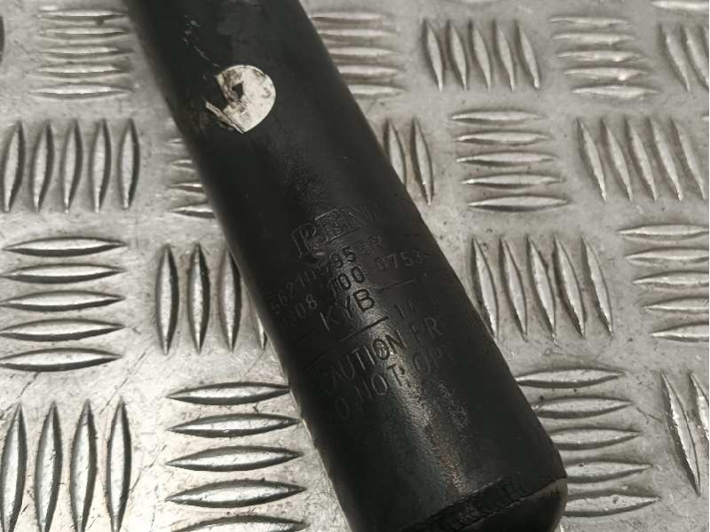 Recambio de amortiguador trasero derecho para renault captur referencia OEM IAM 562105955R  030810007