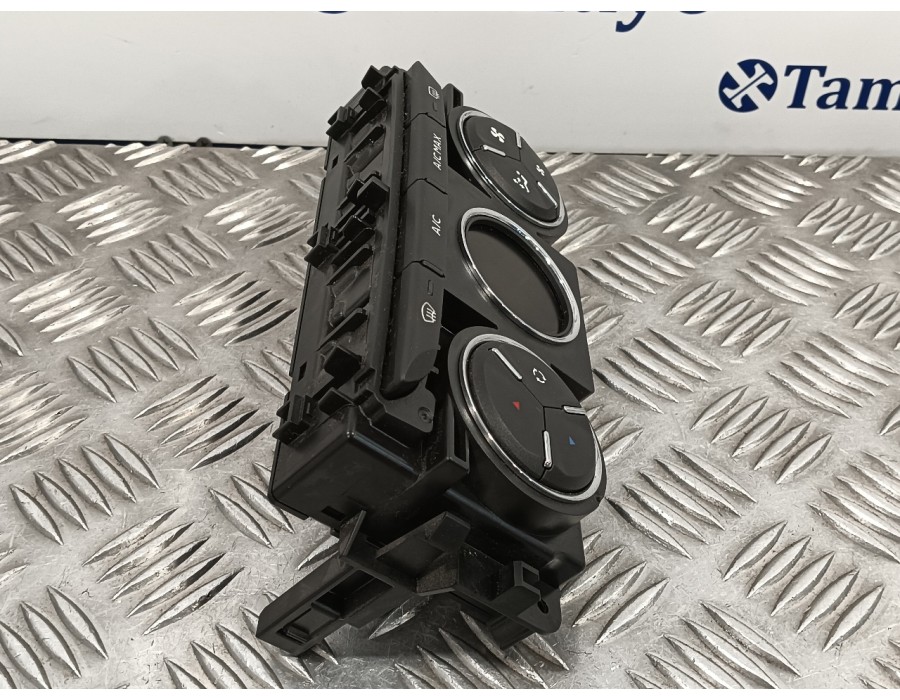 Recambio de mando climatizador para citroën c-elysée 1.6 hdi fap referencia OEM IAM 5P4441100  982374008