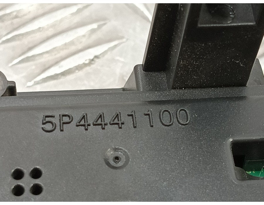 Recambio de mando climatizador para citroën c-elysée 1.6 hdi fap referencia OEM IAM 5P4441100  982374008
