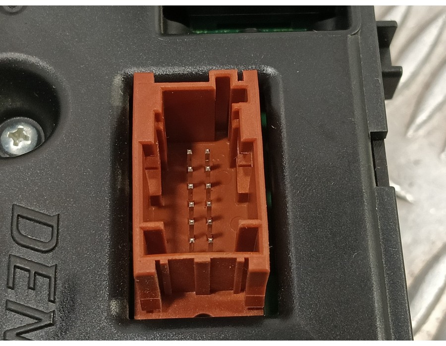 Recambio de mando climatizador para citroën c-elysée 1.6 hdi fap referencia OEM IAM 5P4441100  982374008