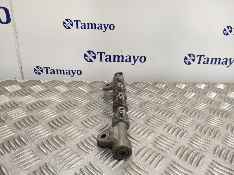 Recambio de rampa inyectora para opel astra j lim. 2.0 16v cdti referencia OEM IAM 55576177  0445214221