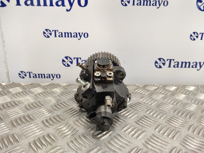 Recambio de bomba inyeccion para opel astra j lim. 2.0 16v cdti referencia OEM IAM 0445010193  55571005