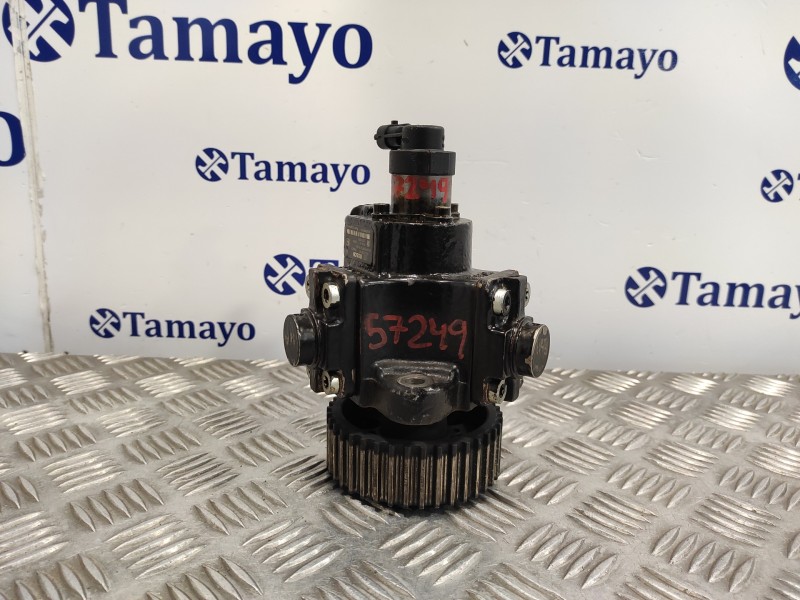 Recambio de bomba inyeccion para opel astra j lim. 2.0 16v cdti referencia OEM IAM 0445010193  55571005