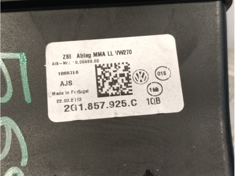 Recambio de moldura para volkswagen polo 1.0 tsi referencia OEM IAM 2G1857925C  