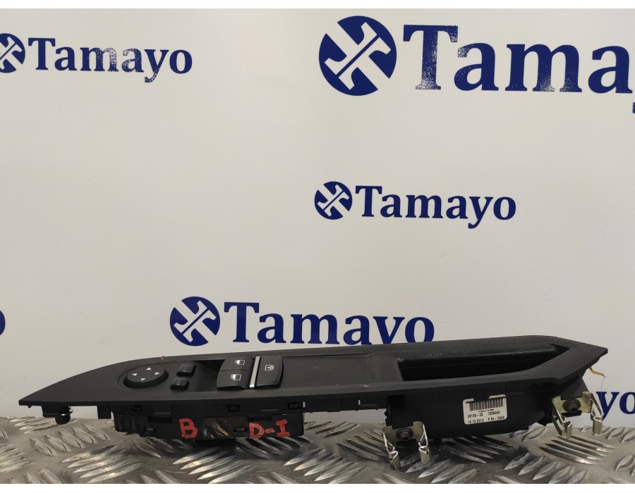 Recambio de mando elevalunas delantero izquierdo para bmw serie 6 coupe (f13) (....) 3.0 turbodiesel referencia OEM IAM 9209653 