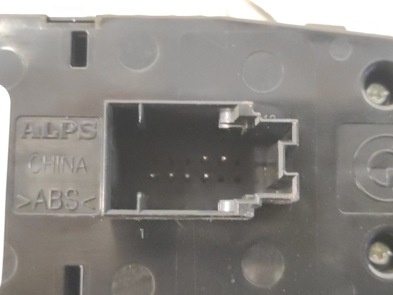 Recambio de mando elevalunas delantero izquierdo para bmw serie 6 coupe (f13) (....) 3.0 turbodiesel referencia OEM IAM 9209653 