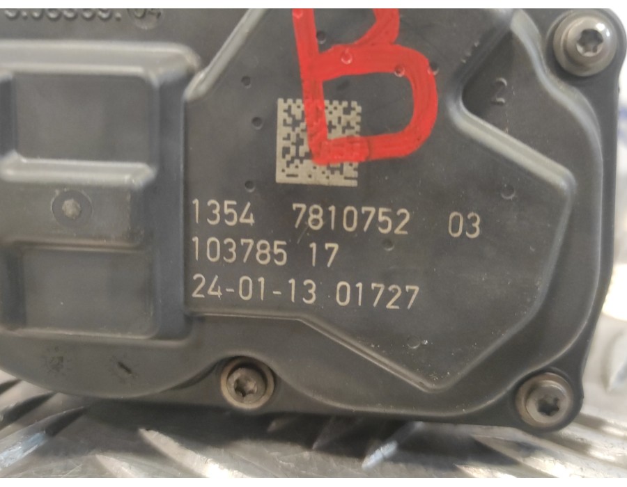 Recambio de caja mariposa para bmw serie 6 coupe (f13) (....) 3.0 turbodiesel referencia OEM IAM 13547810752 10378517 7810752