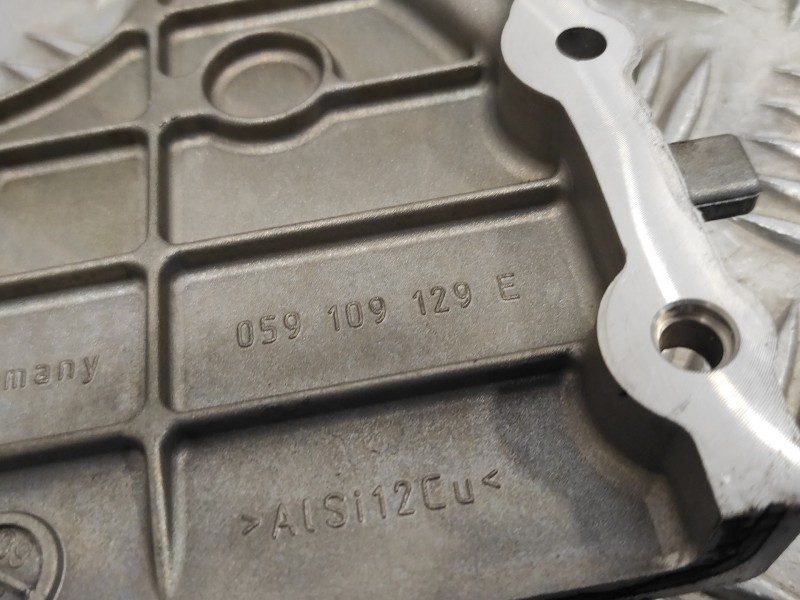 Recambio de tapa distribucion para volkswagen touareg (7la) 3.0 v6 tdi dpf referencia OEM IAM 059109129E  