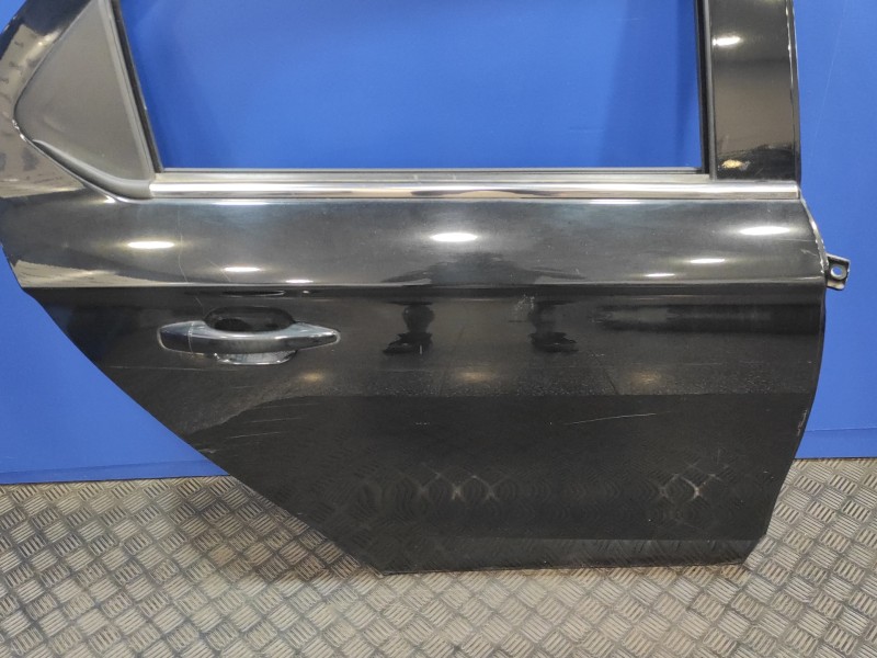 Recambio de puerta trasera derecha para citroën c-elysée 1.6 hdi fap referencia OEM IAM   