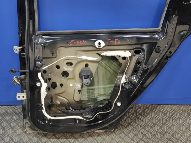 Recambio de puerta trasera derecha para citroën c-elysée 1.6 hdi fap referencia OEM IAM   