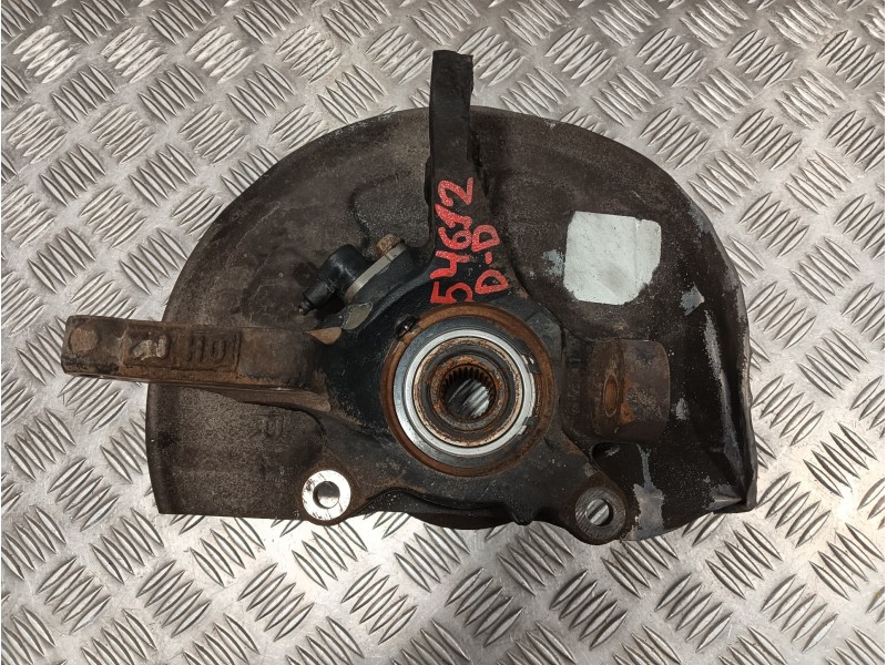 Recambio de mangueta delantera derecha para volvo s40 berlina 1.9 diesel cat referencia OEM IAM   