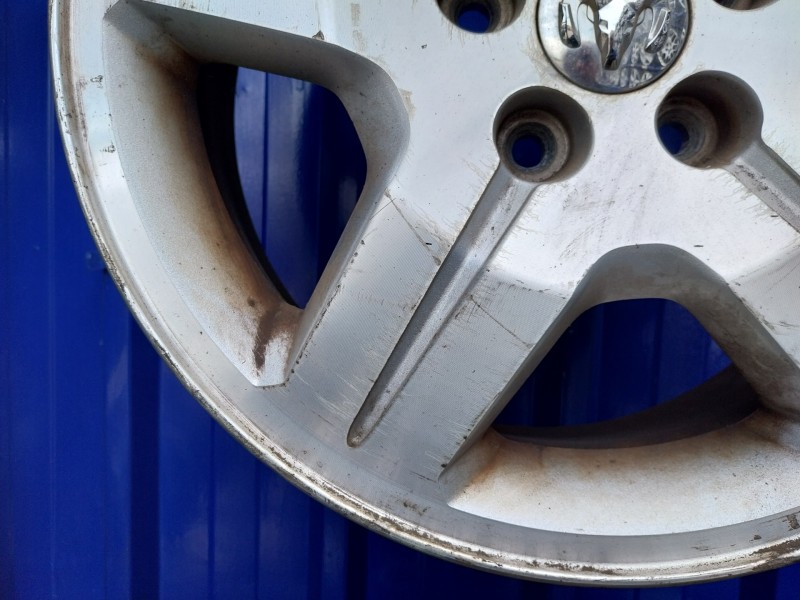 Recambio de llanta para dodge caliber 2.0 16v crd cat referencia OEM IAM 05191765AB  