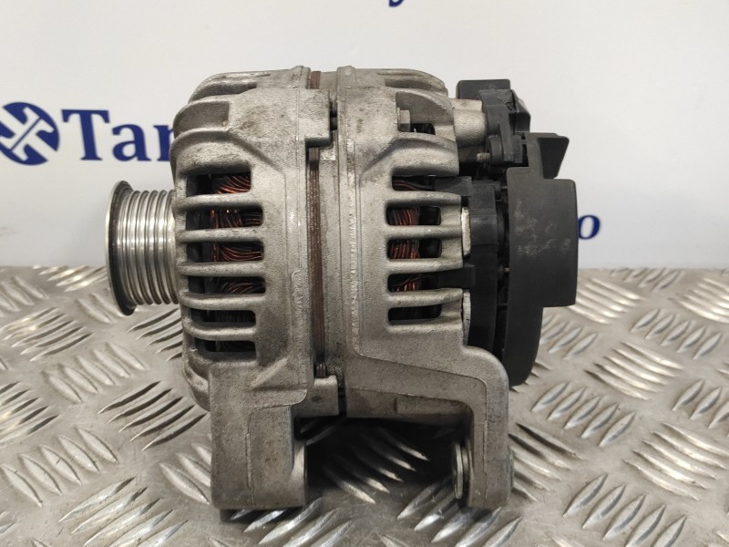 Recambio de alternador para opel vectra b berlina 2.0 dti referencia OEM IAM 0124415005  90561168