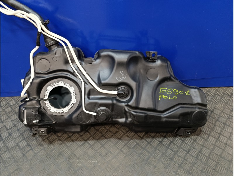 Recambio de deposito combustible para volkswagen polo 1.0 tsi referencia OEM IAM 2Q0201085A 2Q0442 2Q020101