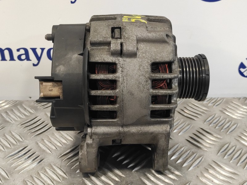 Recambio de alternador para volvo s40 berlina 1.9 diesel cat referencia OEM IAM 8200162474 2542653A SG12B071