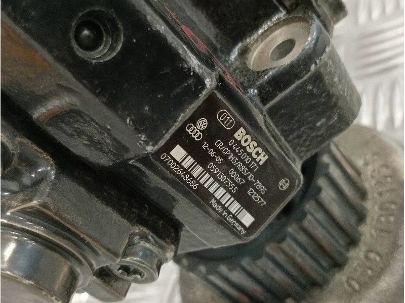 Recambio de bomba inyeccion para volkswagen touareg (7la) 3.0 v6 tdi dpf referencia OEM IAM 0445010171  059130755S