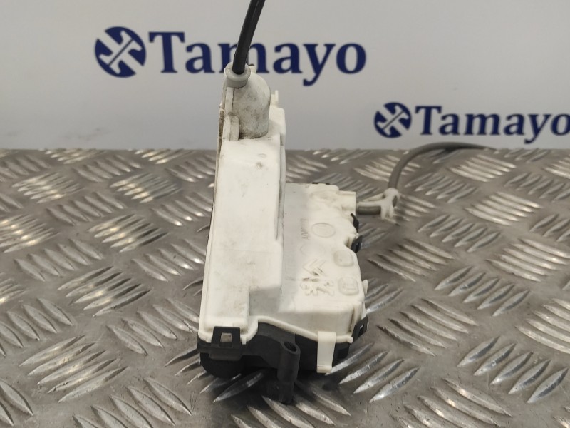 Recambio de cerradura puerta delantera derecha para citroën c-elysée referencia OEM IAM 767857  A05010
