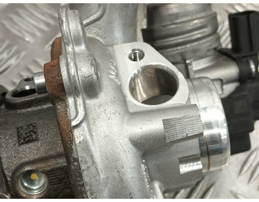 Recambio de turbocompresor para volkswagen golf vii lim. 1.4 16v tsi referencia OEM IAM 04E145704P 70559873 1065635