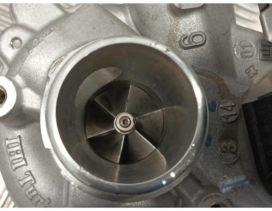 Recambio de turbocompresor para volkswagen golf vii lim. 1.4 16v tsi referencia OEM IAM 04E145704P 70559873 1065635