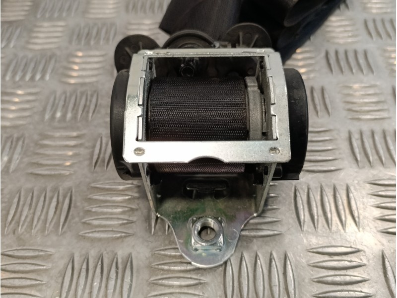 Recambio de cinturon seguridad delantero derecho para mini mini (r56) 1.4 16v cat referencia OEM IAM 601028800D  