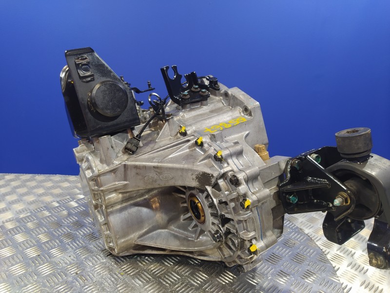 Recambio de caja cambios para kia carnival 2.9 crdi cat referencia OEM IAM J3  