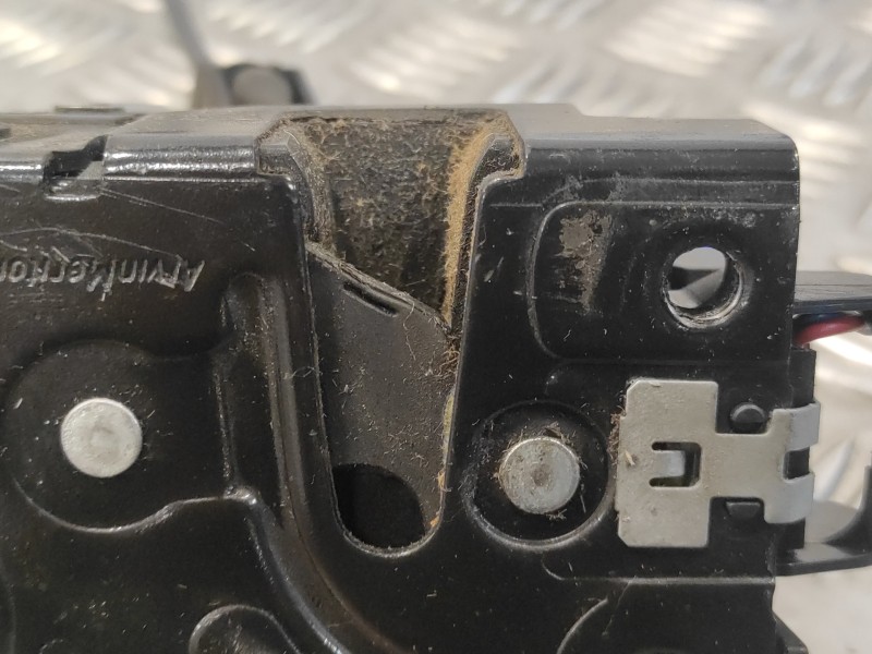 Recambio de cerradura puerta trasera izquierda para skoda octavia combi (1z5) 2.0 tdi dpf referencia OEM IAM 7L0839015D  