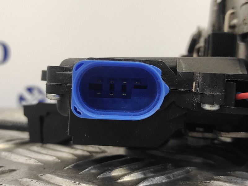 Recambio de cerradura puerta trasera izquierda para skoda octavia combi (1z5) 2.0 tdi dpf referencia OEM IAM 7L0839015D  