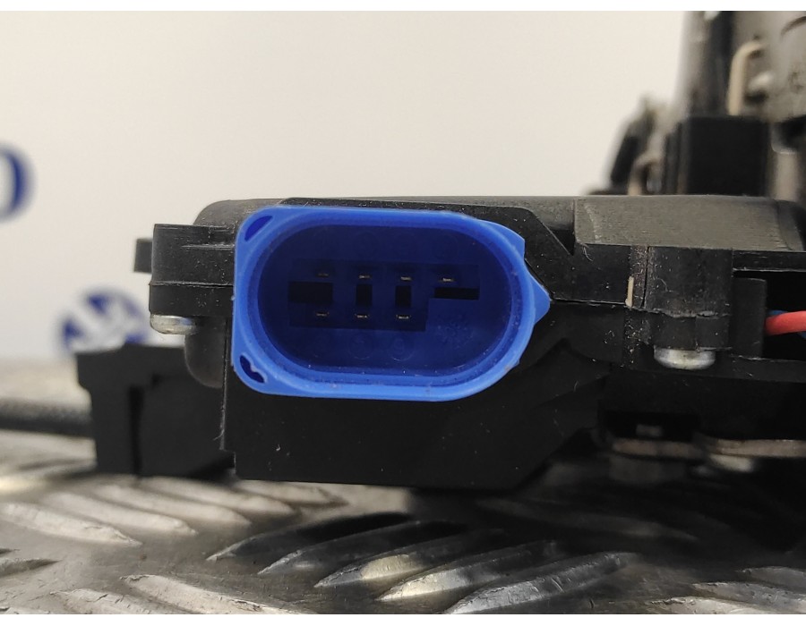 Recambio de cerradura puerta trasera izquierda para skoda octavia combi (1z5) 2.0 tdi dpf referencia OEM IAM 7L0839015D  