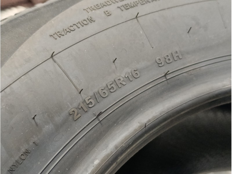 Recambio de neumatico ocasión para » otros... neumaticos giti premium suv px1 referencia OEM IAM 215/65R16 98H  
