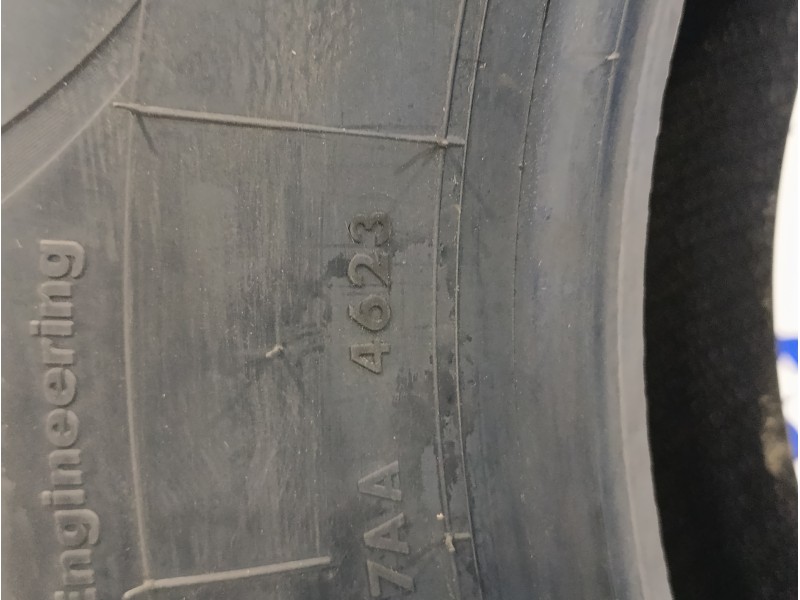 Recambio de neumatico ocasión para » otros... neumaticos giti premium suv px1 referencia OEM IAM 215/65R16 98H  