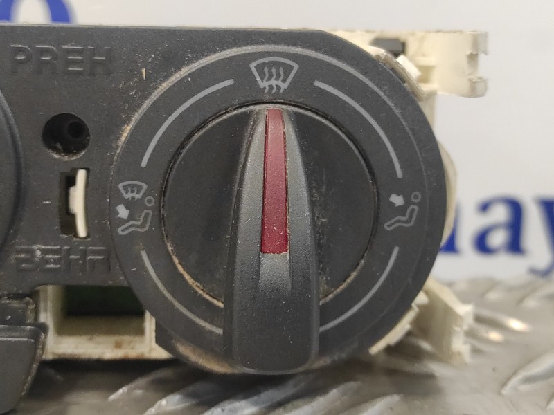 Recambio de mando calefaccion / aire acondicionado para seat ibiza (6j5) 1.6 tdi referencia OEM IAM 6J0820045A  90151372