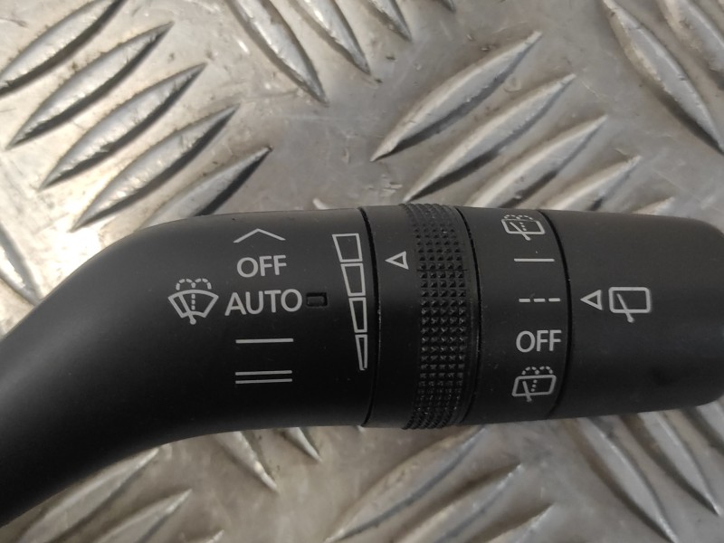 Recambio de mando limpia para mazda 3 berlina (bp) referencia OEM IAM BDENA1F  C58CS143