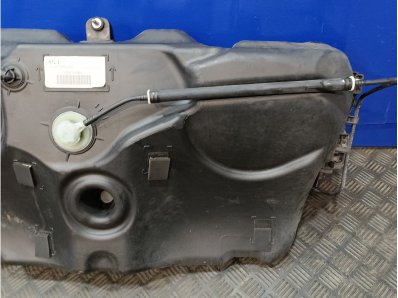 Recambio de deposito combustible para mini mini (r56) 1.4 16v cat referencia OEM IAM 2752310 001001688 2752285