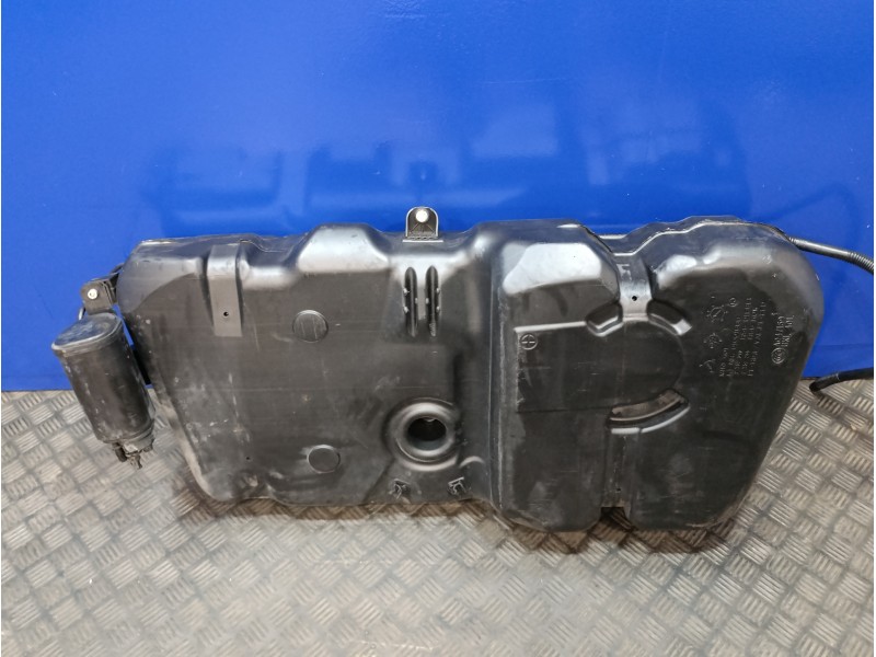 Recambio de deposito combustible para mini mini (r56) 1.4 16v cat referencia OEM IAM 2752310 001001688 2752285