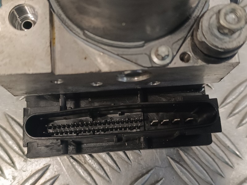 Recambio de abs para subaru legacy berl. b13 (bl) 2.0 cat referencia OEM IAM 0265234662 0265950813 27536AG250