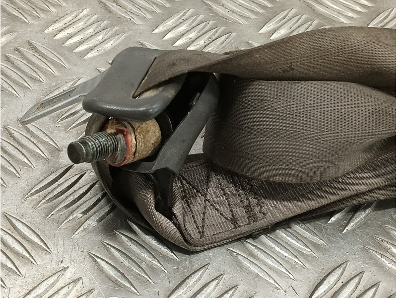 Recambio de cinturon seguridad delantero derecho para kia rio 1.5 crdi referencia OEM IAM 888801G100  