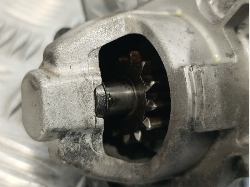 Recambio de motor arranque para dacia sandero 0.9 tce cat referencia OEM IAM 233000557RC  M000TD0372ZE