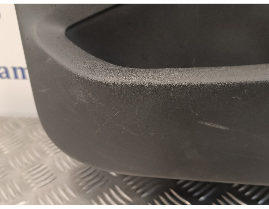 Recambio de guarnecido puerta delantera derecha para peugeot 208 1.2 12v e-vti referencia OEM IAM 96763525ZD  491100112819