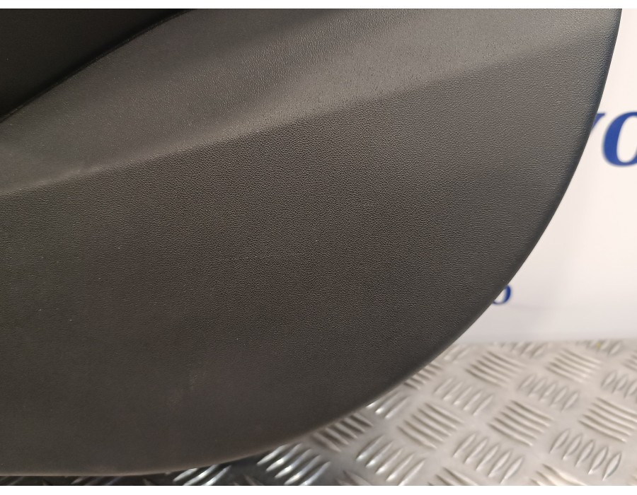 Recambio de guarnecido puerta delantera derecha para peugeot 208 1.2 12v e-vti referencia OEM IAM 96763525ZD  491100112819