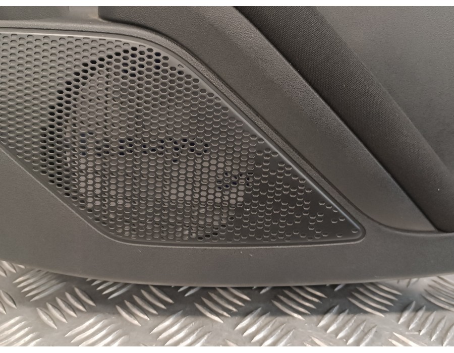 Recambio de guarnecido puerta trasera izquierda para peugeot 208 1.2 12v e-vti referencia OEM IAM 96763547ZD  491100112854