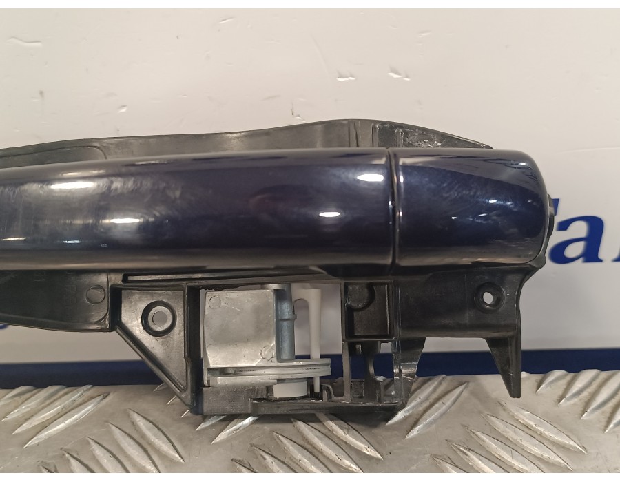 Recambio de maneta exterior trasera derecha para peugeot 208 1.2 12v e-vti referencia OEM IAM 9672961080  