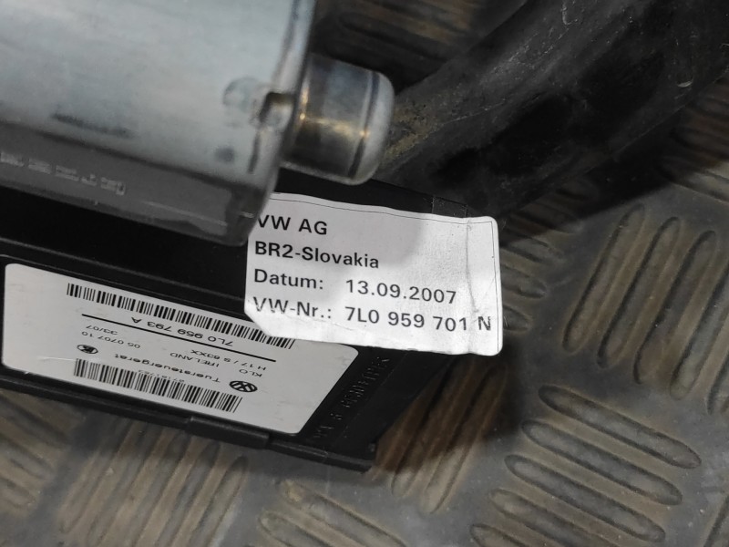 Recambio de elevalunas delantero izquierdo para volkswagen touareg (7l6) 2.5 tdi dpf referencia OEM IAM 7L0959701N 102236XXX 7L0