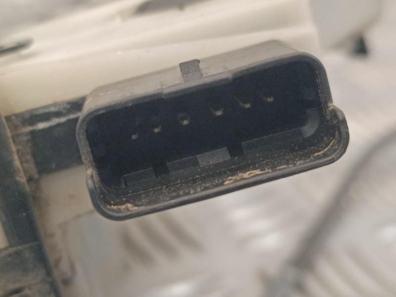 Recambio de cerradura puerta delantera izquierda para peugeot 208 1.2 12v e-vti referencia OEM IAM   