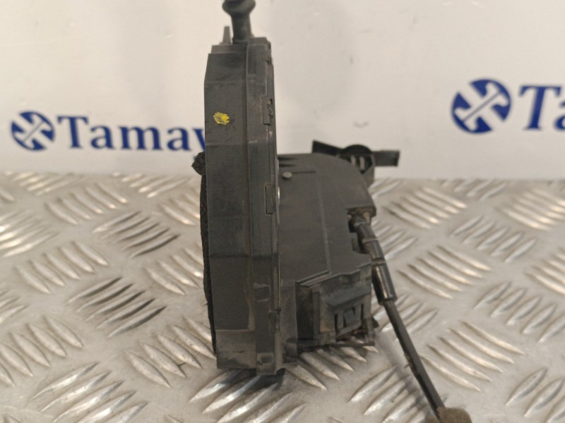 Recambio de cerradura puerta delantera derecha para renault clio iv 0.9 referencia OEM IAM 805004945R  40627203