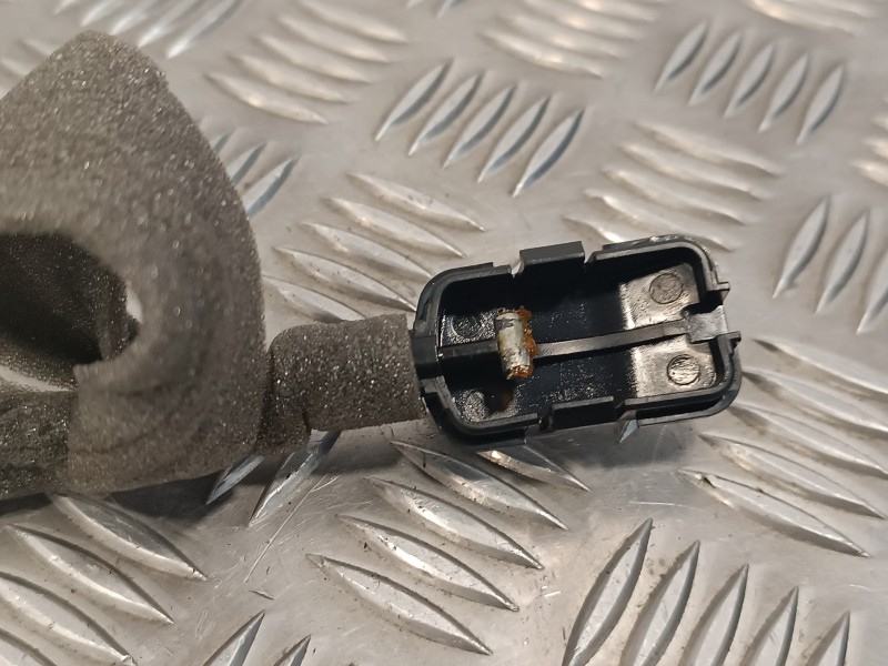 Recambio de cerradura puerta delantera derecha para renault clio iv 0.9 referencia OEM IAM 805004945R  40627203