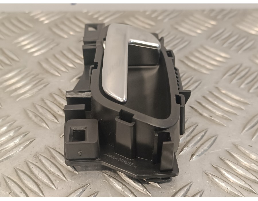 Recambio de maneta interior delantera izquierda para peugeot 208 1.2 12v e-vti referencia OEM IAM 96555518VV  