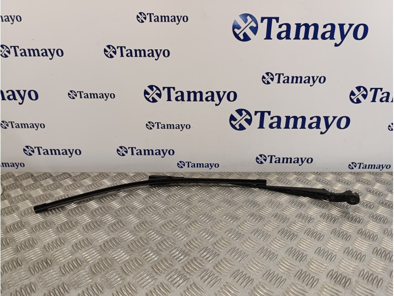 Recambio de brazo limpia delantero derecho para smart fortwo coupe 0.8 cdi referencia OEM IAM A4518200140  