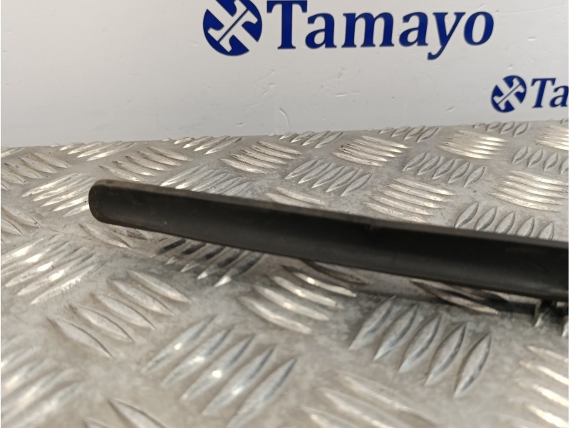 Recambio de brazo limpia delantero izquierdo para smart fortwo coupe 0.8 cdi referencia OEM IAM A4518200240  